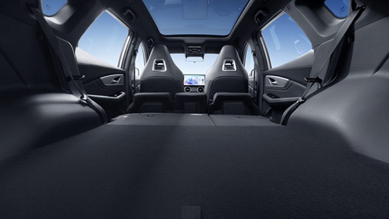 Spacious Trunk with Split-folding Rear Seats - FORTHING